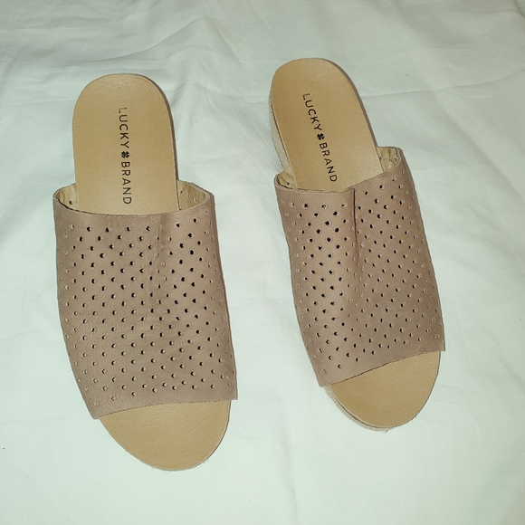 Lucky Brand faux Leather Open Toe Mules Wedge Sandals Heels - Picture 2 of 6